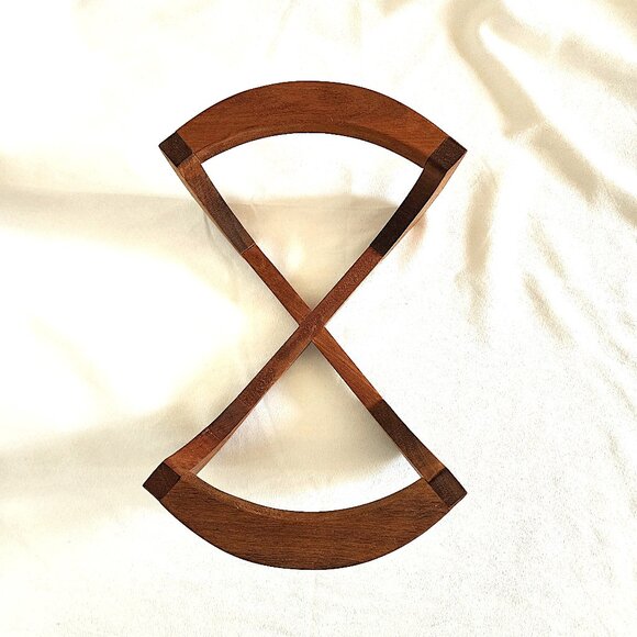 Wood base for Pyrex 2 Quart 024 casserole dish - Picture 3 of 9